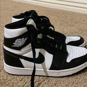 AIR JORDAN 1 RETRO HIGH OG 'BLACK/WHITE'